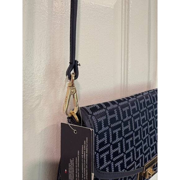 Tommy Hilfiger crossbody bag Blue/white Logo NWT - Picture 4 of 4